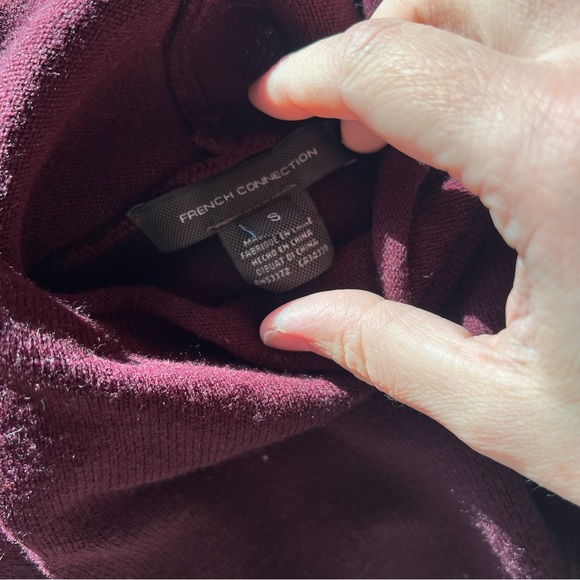 ☀️ French connection purple/plum mock turtleneck sweater - Picture 5 of 7
